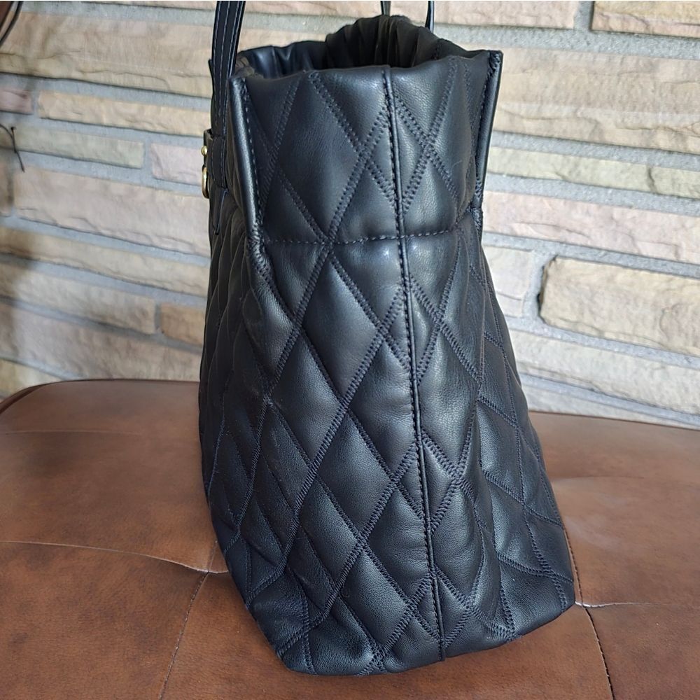Givenchy Duo Quilted Tote Bag in Black With Dustbag! - Picture 7 of 17